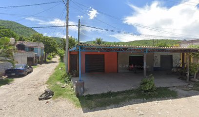 Negocio Refacciones Y Taller De Motos Axel